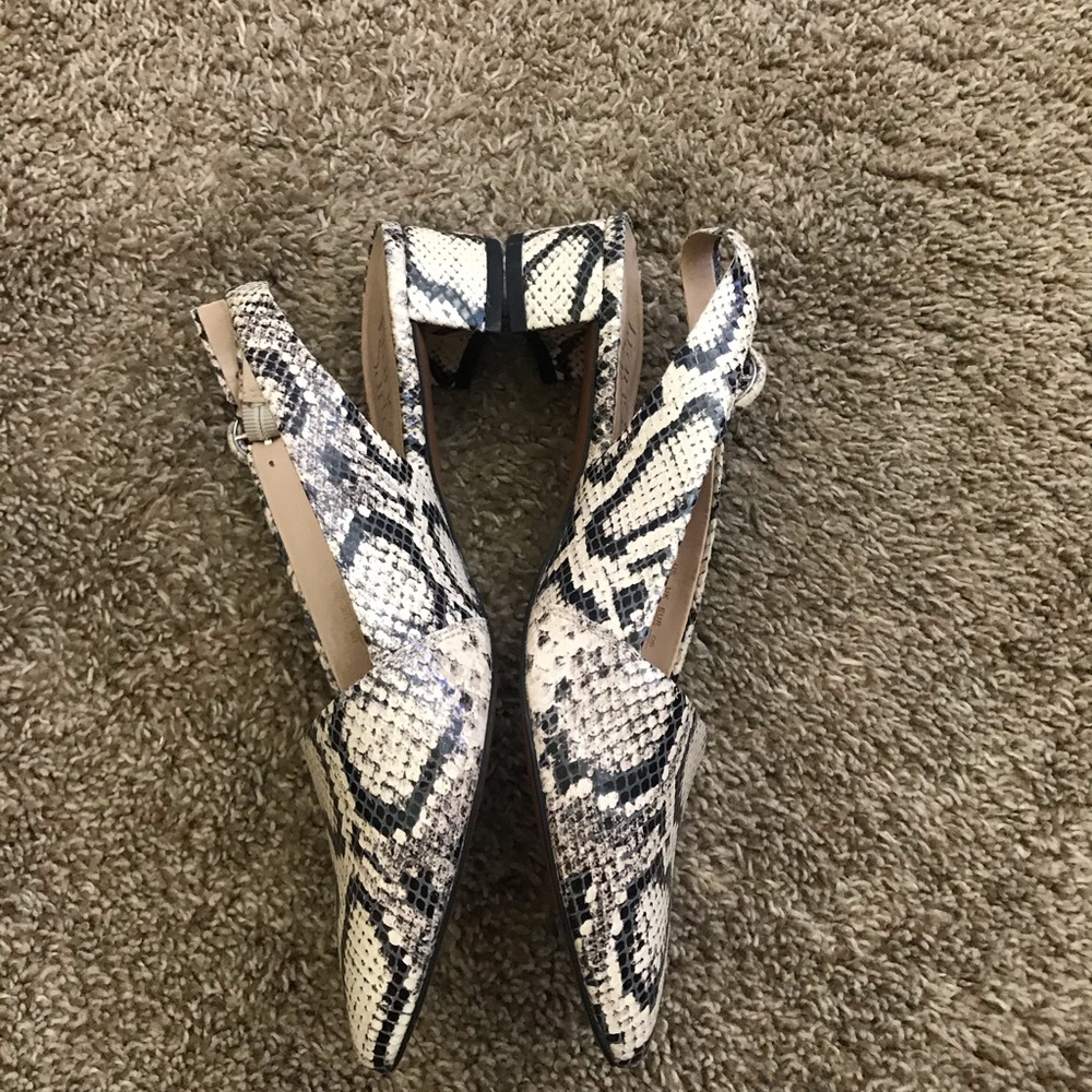 Franco Sarto | Sling-Back Low Snake Skin Heel - Picture 3 of 6